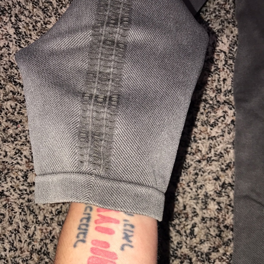 JoyLab High Rise Cropped Rib Knit Mesh Side Active Leggings Gray | NWT! - Picture 4 of 9